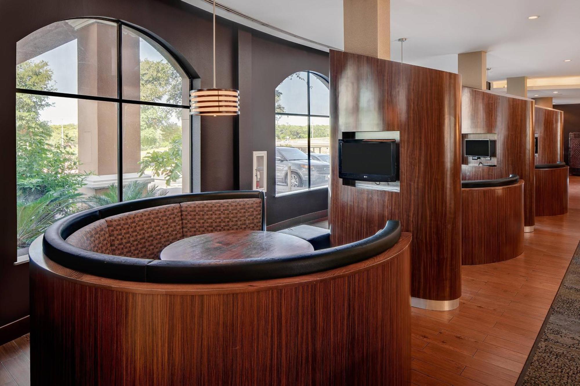 Courtyard By Marriott San Antonio Seaworld/Westover Hills Exterior foto